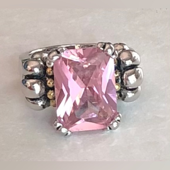 Unknown Jewelry - Beautiful Pink Crystal Stone Emerald Cut Ring